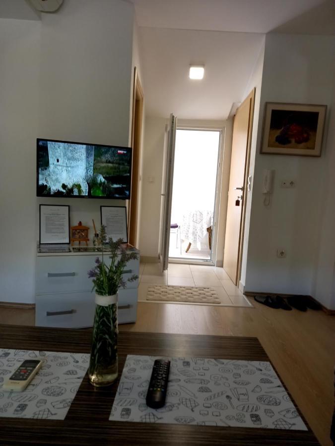 Apartments Platz Мостар Екстер'єр фото