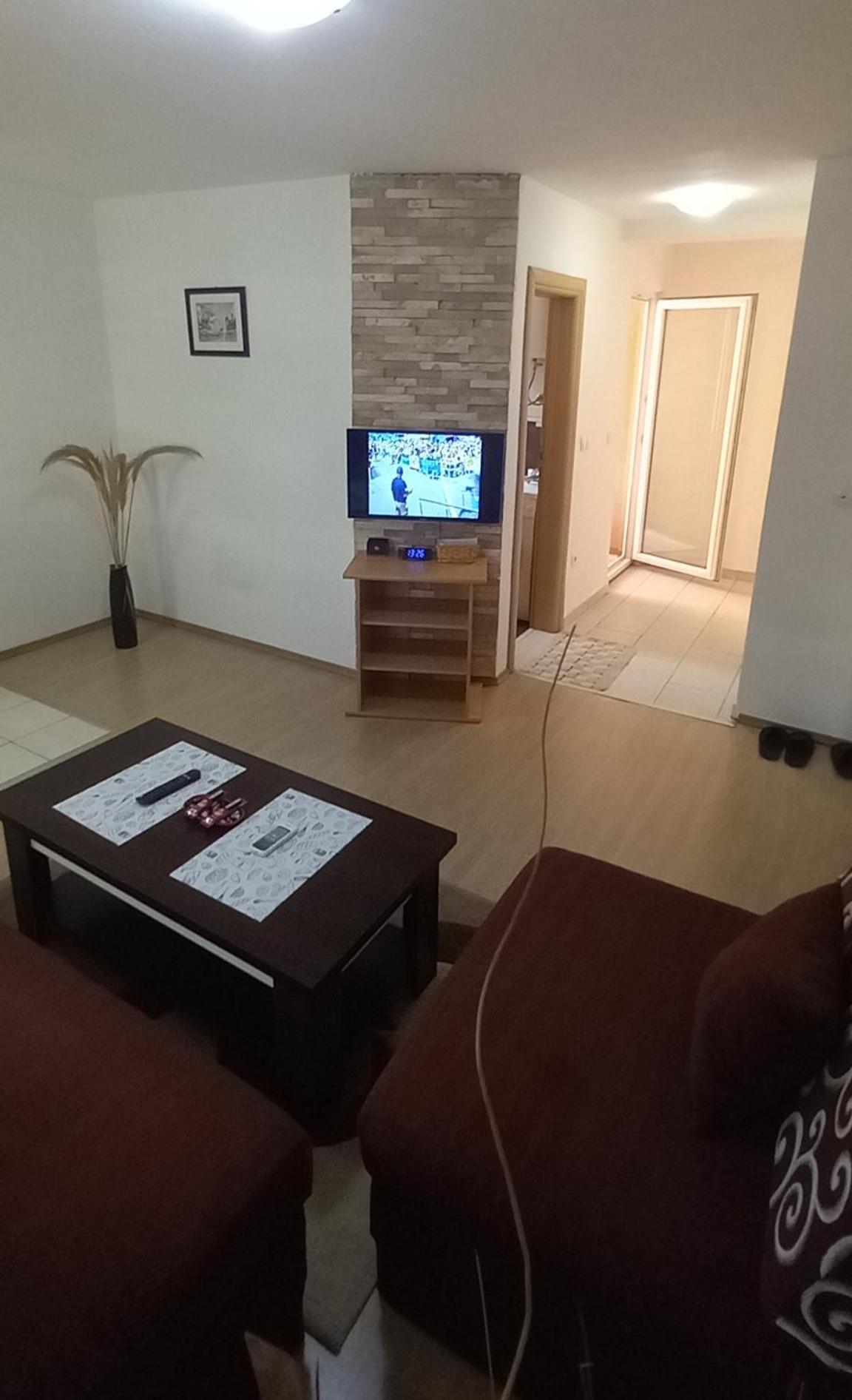 Apartments Platz Мостар Екстер'єр фото